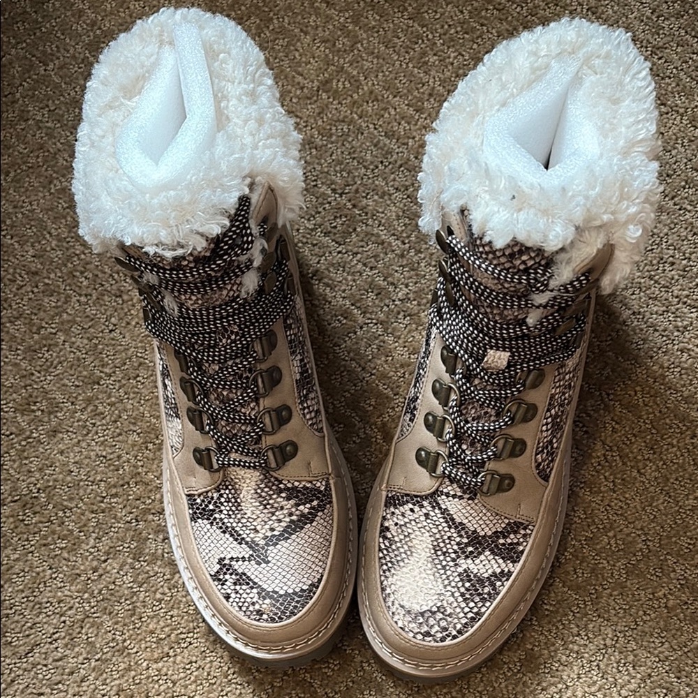Women's Faux Fur Lined Snake Print Boots
